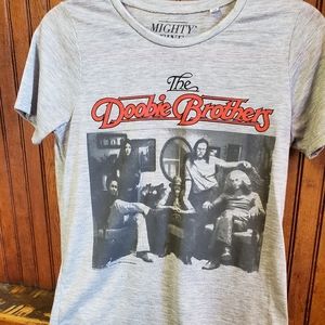 Doogie Brothers band shirt